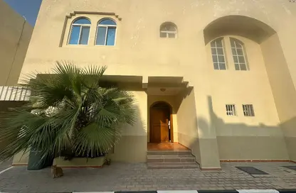 Villa - 3 Bedrooms - 3 Bathrooms for rent in Al Luqta - Al Luqta - Doha