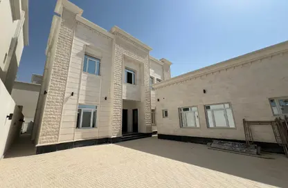 Villa - 7 Bedrooms - 7+ Bathrooms for sale in Izghawa - Izghawa - Doha