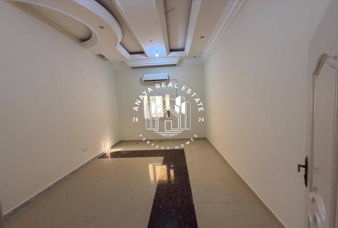 995040 - Property Image 2