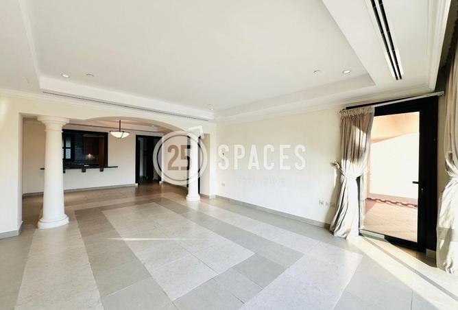 951138 - Property Image 2