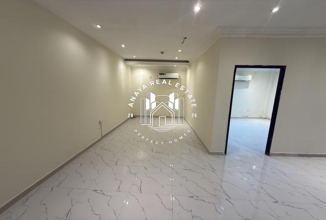 1004415 - Property Image 2