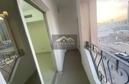 Apartment - 3 Bedrooms - 3 Bathrooms for rent in Bin Dirham 4 - Al Mansoura - Doha