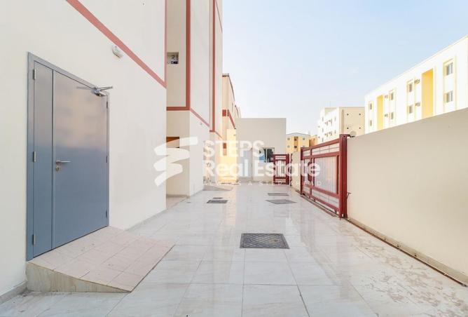 933610 - Property Image 3