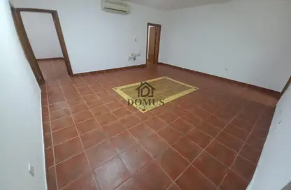 شقة - 2 غرف نوم - 1 حمام للايجار في شارع تدمر - طريق المطار القديم - الدوحة