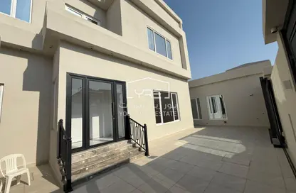 فيلا - 8 غرف نوم - 8 حمامات للبيع في الثمامة - الثمامة - الدوحة