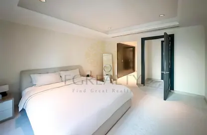 Apartment - 1 Bedroom - 2 Bathrooms for rent in Tower 16 - Porto Arabia - The Pearl Island - Doha
