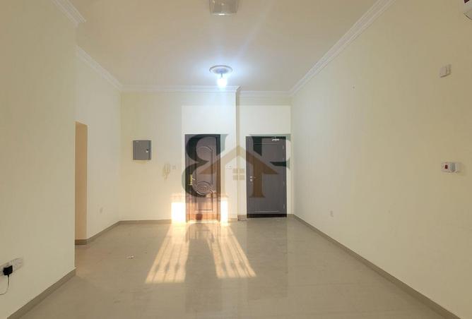 980304 - Property Image 2