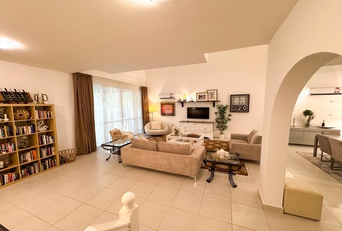 818891 - صورة العقار 2