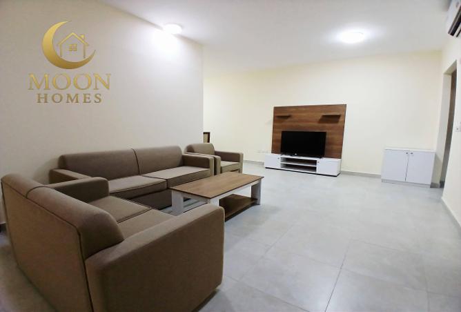 975473 - Property Image 2