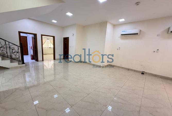 942803 - Property Image 3
