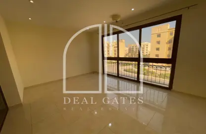 Empty Room image for: Apartment - 1 Bathroom for rent in Regency Residence Fox Hills 1 - Lusail, Image 1