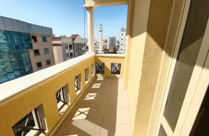 Apartment - 3 Bedrooms - 3 Bathrooms for rent in Ibn Asakir Street - Najma - Doha