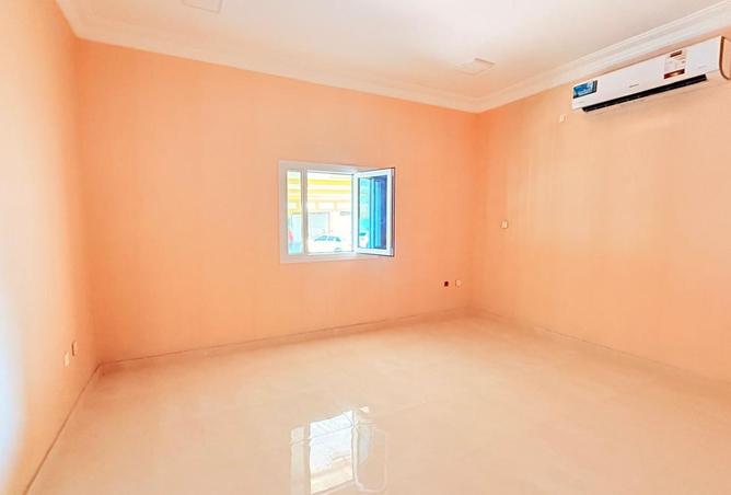 980239 - Property Image 2