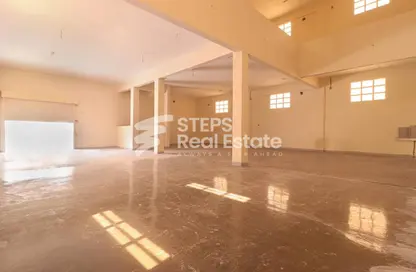Warehouse - Studio for rent in East Industrial Street - Birkat Al Awamer - Al Wakra