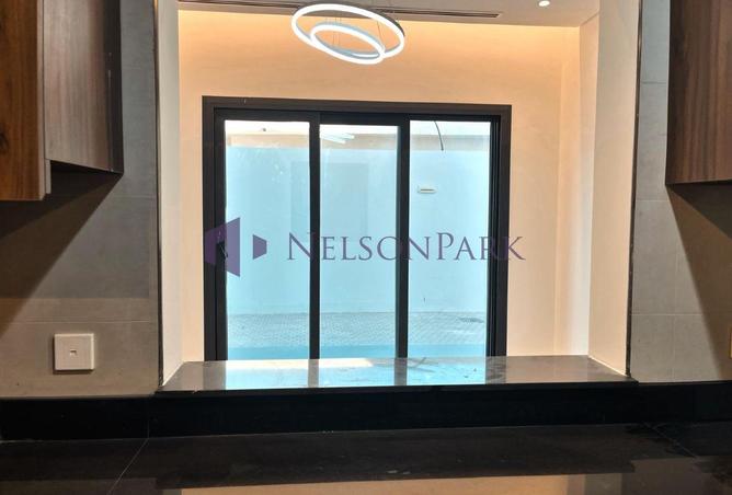 979762 - Property Image 3