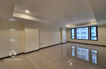 Apartment - 1 Bedroom - 1 Bathroom for rent in Porto Arabia - The Pearl Island - Doha Apartment - 1 Bedroom - 1 Bathroom for rent in Porto Arabia - The Pearl Island - Doha