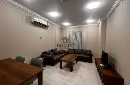 Apartment - 2 Bedrooms - 2 Bathrooms for rent in Anas Street - Fereej Bin Mahmoud North - Fereej Bin Mahmoud - Doha