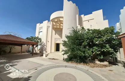 فيلا - 5 غرف نوم - 6 حمامات للايجار في فلل واست باي لاغون - وست باي لاجون - بحيرة وست لاجون - الدوحة