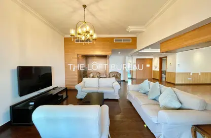 Apartment - 3 Bedrooms - 4 Bathrooms for sale in West Porto Drive - Porto Arabia - The Pearl Island - Doha