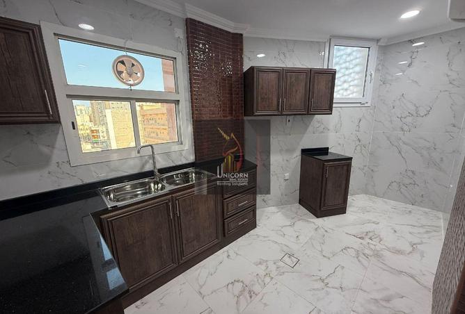 956696 - Property Image 2