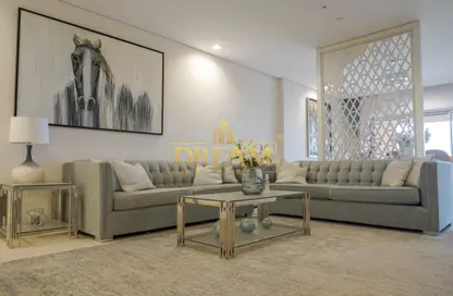 Apartment - 3 Bedrooms - 4 Bathrooms for rent in Viva Bahriyah - The Pearl Island - Doha