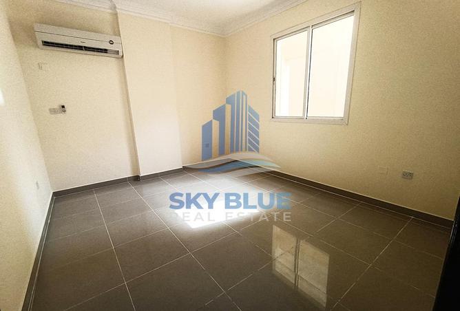 907059 - Property Image 2