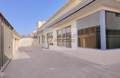 فيلا - 4 غرف نوم - 4 حمامات للايجار في بني هاجر - الريان - الدوحة