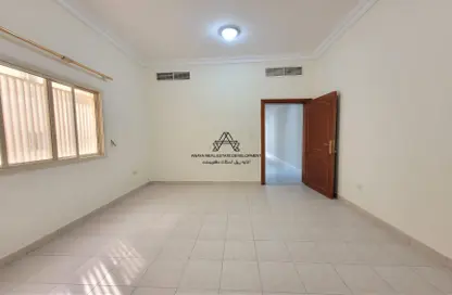 Apartment - 2 Bedrooms - 2 Bathrooms for rent in Al Mansoura - Doha