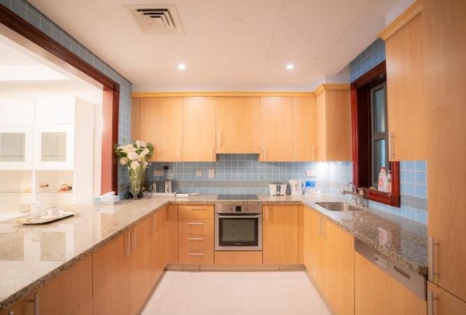 982361 - Property Image 3