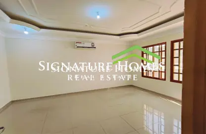 Villa - 5 Bedrooms - 5 Bathrooms for rent in Umm Al Seneem Street - Ain Khaled - Doha