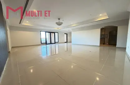 Apartment - 2 Bedrooms - 3 Bathrooms for rent in East Porto Drive - Porto Arabia - The Pearl Island - Doha
