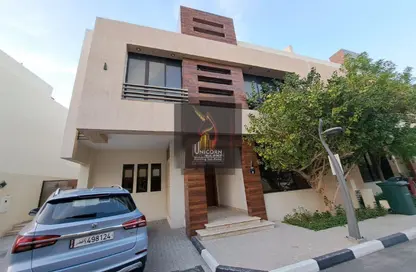 Compound - 4 Bedrooms - 5 Bathrooms for rent in Old Airport Road - Old Airport Road - Doha