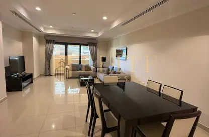 Apartment - 1 Bedroom - 2 Bathrooms for rent in The Pearl Island - Doha