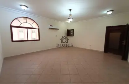 Apartment - 2 Bedrooms - 2 Bathrooms for rent in Anas Street - Fereej Bin Mahmoud North - Fereej Bin Mahmoud - Doha