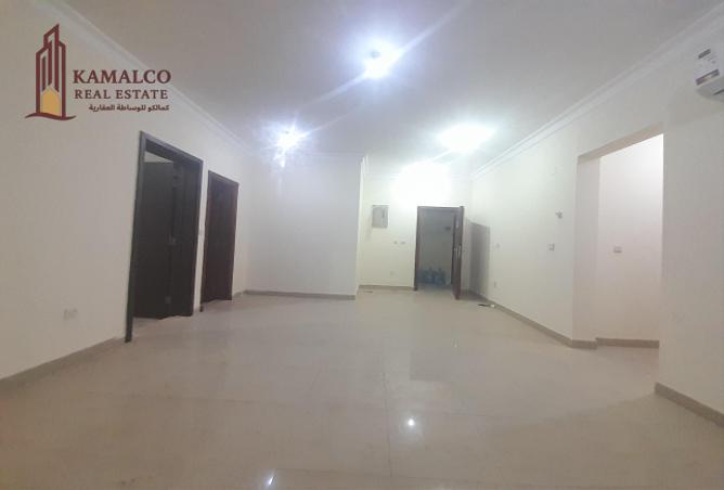 954053 - Property Image 2