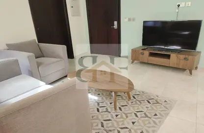 شقة - غرفة نوم - 2 حمامات للايجار في شارع المطار القديم - طريق المطار القديم - الدوحة شقة - غرفة نوم - 2 حمامات للايجار في شارع المطار القديم - طريق المطار القديم - الدوحة