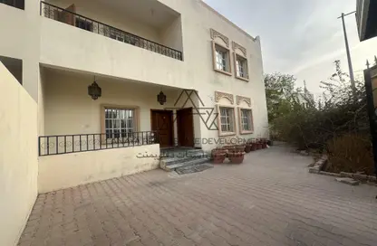 فيلا - 4 غرف نوم - 4 حمامات للايجار في شارع النعيجة - النعيجة - الدوحة