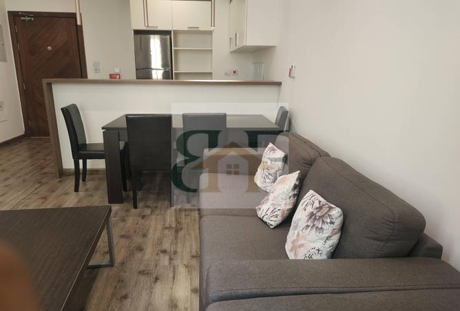 947389 - Property Image 2