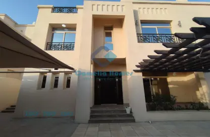 Villa - 5 Bedrooms - 6 Bathrooms for rent in Mamoura 18 - Al Maamoura - Doha