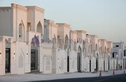Villa - 7 Bedrooms for sale in Wadi Al Markh - Muraikh - AlMuraikh - Doha