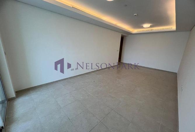 930272 - Property Image 2