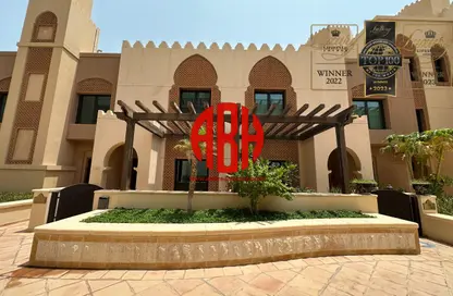 تاون هاوس - 4 غرف نوم - 5 حمامات للايجار في طريق بورتو الغربي - بورتو أرابيا - جزيرة اللؤلؤة - الدوحة