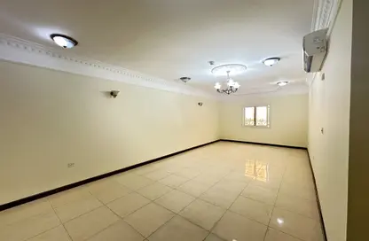 Apartment - 2 Bedrooms - 2 Bathrooms for rent in Anas Street - Fereej Bin Mahmoud North - Fereej Bin Mahmoud - Doha