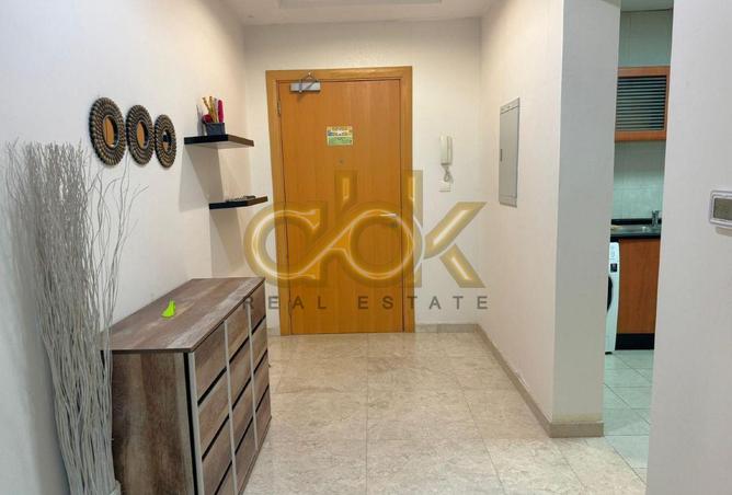 795281 - Property Image 2