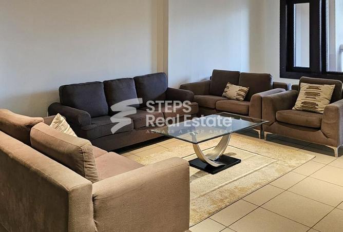 987586 - Property Main Image