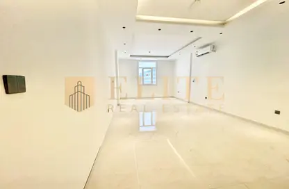 Apartment - 2 Bedrooms - 3 Bathrooms for rent in Aspire Tower - Al Waab - Al Waab - Doha