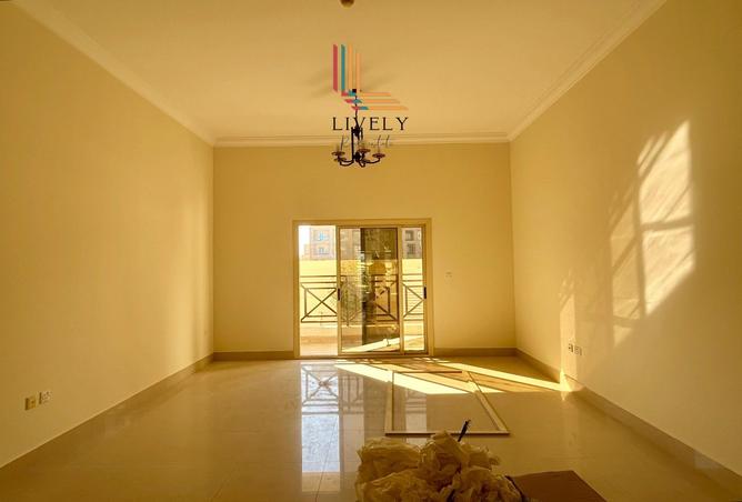 929308 - Property Image 3