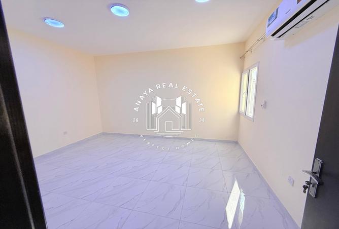 976066 - Property Image 2