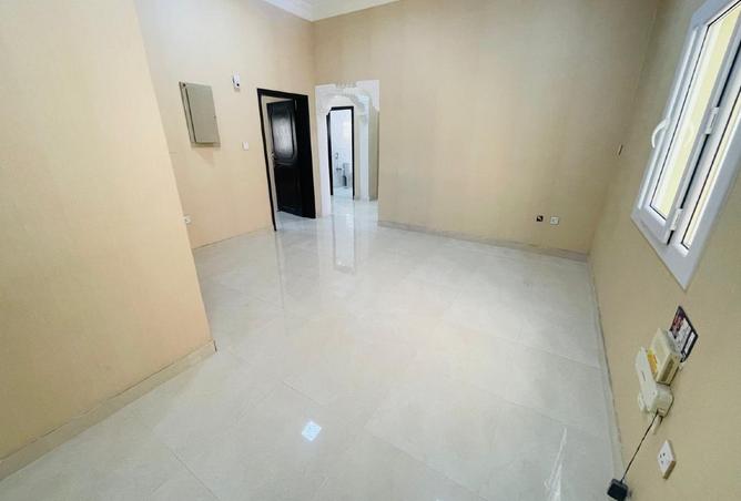 955883 - Property Main Image