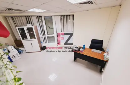 Office Space - Studio - 1 Bathroom for rent in Musheireb - Musheireb - Doha